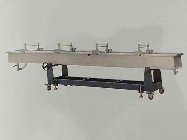 Cooling water tank